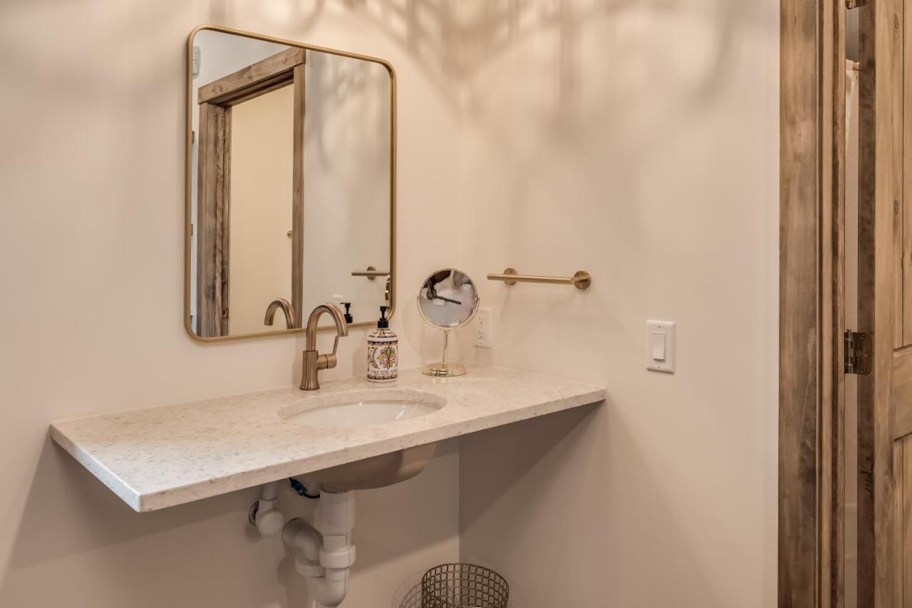 The Port Of Boutique 5* Prescott